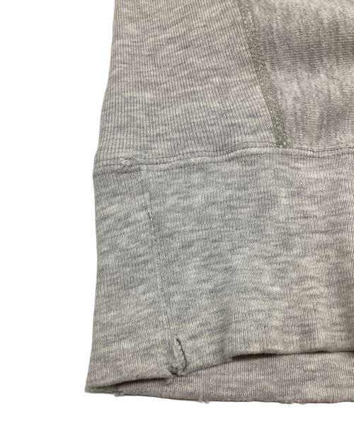 Champion REVERSE WEAVE（チャンピオン リバース ウィーブ）Champion REVERSE WEAVE (チャンピオンリバースウィーブ) クルーネックスウェット　90s前期　刺繍タグ　USA製  グレー サイズ:LARGEの古着・服飾アイテム