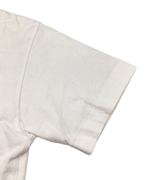 PLAY COMME des GARCONS（プレイコムデギャルソン）PLAY COMME des GARCONS (プレイ コムデギャルソン) ハートカモプリントTシャツ　クルーネック　コットン　ハートパッチ　 ホワイト サイズ:Sの古着・服飾アイテム