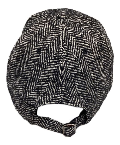 VALENTINO（ヴァレンティノ）VALENTINO (ヴァレンティノ) ロゴツイードキャップ　ヘリンボーン ブラック×ホワイト サイズ:59の古着・服飾アイテム