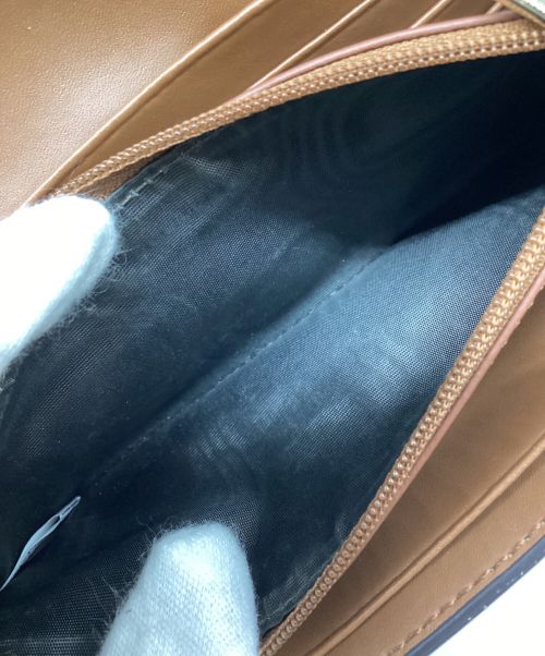 FURLA（フルラ）FURLA (フルラ) CONTINENTAL WALLET / コンチネンタルウォレット　長財布　ターンロック　バイカラー ピンクベージュ×ブラックの古着・服飾アイテム