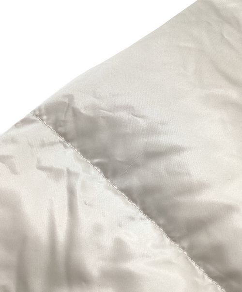 MONCLER（モンクレール）MONCLER (モンクレール) ハイネックサテンダウンジャケット　COUA グレーの古着・服飾アイテム