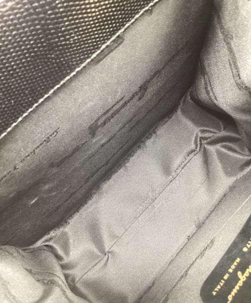 Salvatore Ferragamo（サルヴァトーレ フェラガモ）Salvatore Ferragamo (サルヴァトーレ フェラガモ) ヴァラリボンバッグ　ハンドバッグ　スクエア ブラックの古着・服飾アイテム