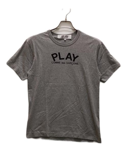 PLAY COMME des GARCONS（プレイコムデギャルソン）PLAY COMME des GARCONS (プレイ コムデギャルソン) バックハートビッグロゴTシャツ グレー サイズ:Mの古着・服飾アイテム