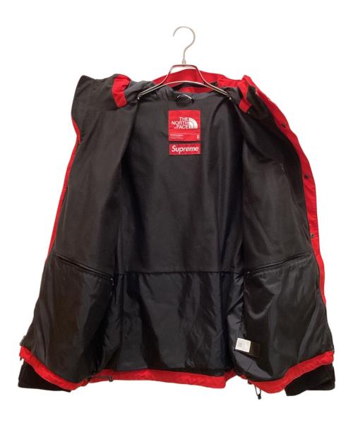 THE NORTH FACE（ザ ノース フェイス）THE NORTH FACE (ザ ノース フェイス) SUPREME (シュプリーム) S Logo Mountain Jacket レッド サイズ:Mの古着・服飾アイテム