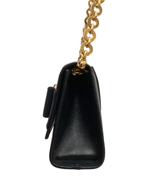 Salvatore Ferragamo（サルヴァトーレ フェラガモ）Salvatore Ferragamo (サルヴァトーレ フェラガモ) ショルダーバッグ ヴァラリボン ミニ チェーン ネイビー サイズ:-の古着・服飾アイテム