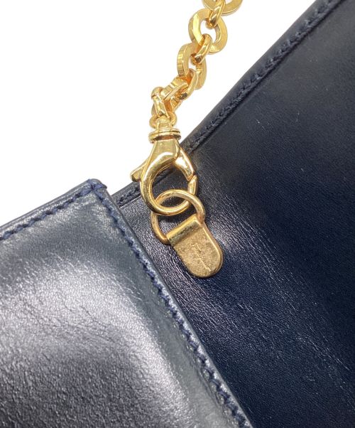 Salvatore Ferragamo（サルヴァトーレ フェラガモ）Salvatore Ferragamo (サルヴァトーレ フェラガモ) ショルダーバッグ ヴァラリボン ミニ チェーン ネイビー サイズ:-の古着・服飾アイテム