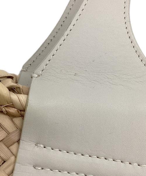 HEREU（ヘリュー）HEREU (ヘリュー) カゴバッグ ナチュラル×ホワイトの古着・服飾アイテム