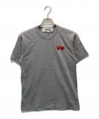 PLAY COMME des GARCONSプレイコムデギャルソン）の古着「ダブルハートワッペンTシャツ」｜グレー