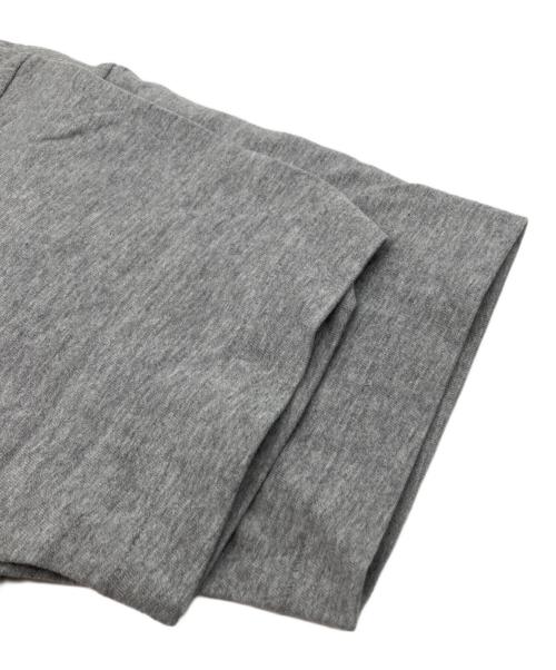 PLAY COMME des GARCONS（プレイコムデギャルソン）PLAY COMME des GARCONS (プレイ コムデギャルソン) ダブルハートワッペンTシャツ グレー サイズ:Mの古着・服飾アイテム