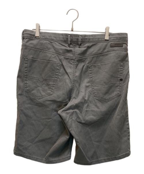 DIESEL（ディーゼル）DIESEL (ディーゼル) ジョグハーフパンツ グレー サイズ:34の古着・服飾アイテム