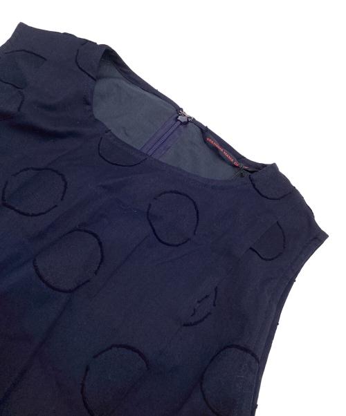 GRANDMA MAMA DAUGHTER toro（グランマ ママドーター トロ）GRANDMA MAMA DAUGHTER toro (グランマママドーター トロ) コットン ドット ジャガード ノー スリーブ ワンピース ネイビー サイズ:1の古着・服飾アイテム