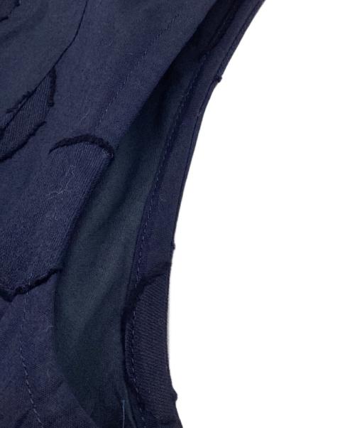 GRANDMA MAMA DAUGHTER toro（グランマ ママドーター トロ）GRANDMA MAMA DAUGHTER toro (グランマママドーター トロ) コットン ドット ジャガード ノー スリーブ ワンピース ネイビー サイズ:1の古着・服飾アイテム