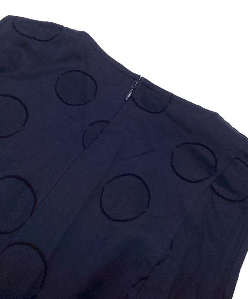 GRANDMA MAMA DAUGHTER toro（グランマ ママドーター トロ）GRANDMA MAMA DAUGHTER toro (グランマママドーター トロ) コットン ドット ジャガード ノー スリーブ ワンピース ネイビー サイズ:1の古着・服飾アイテム