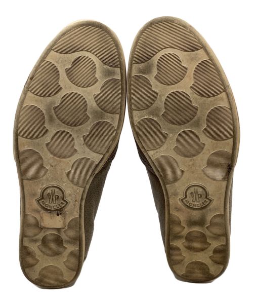 MONCLER（モンクレール）MONCLER (モンクレール) パンチングレザースリッポン グレー サイズ:41の古着・服飾アイテム