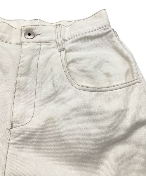 Maison Margiela（メゾンマルジェラ）Maison Margiela (メゾンマルジェラ) スラッシュディテールカットオフデニムパンツ ホワイト サイズ:38の古着・服飾アイテム