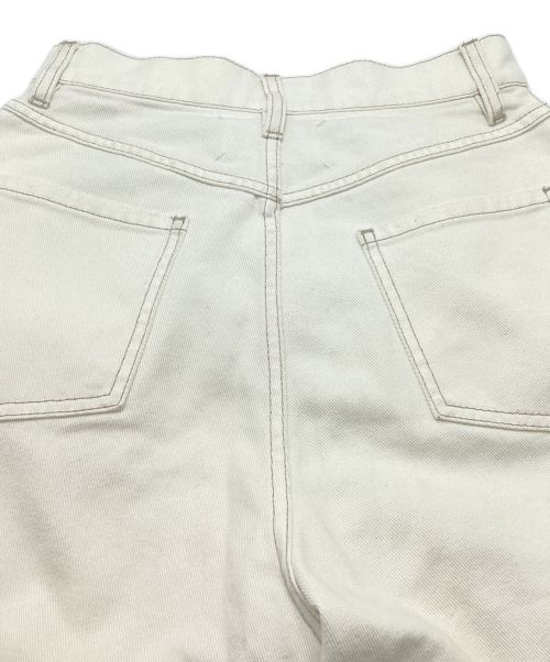 Maison Margiela（メゾンマルジェラ）Maison Margiela (メゾンマルジェラ) スラッシュディテールカットオフデニムパンツ ホワイト サイズ:38の古着・服飾アイテム