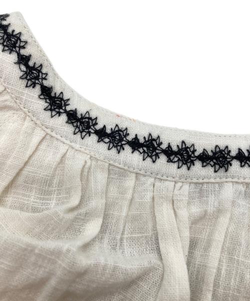 freada（フリーダ）freada (フリーダ) インドコード刺繍ワンピース ホワイト サイズ:FREEの古着・服飾アイテム