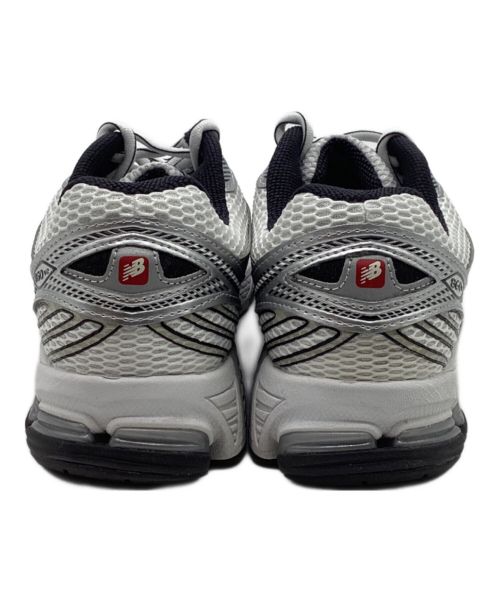 NEW BALANCE（ニューバランス）NEW BALANCE (ニューバランス) スニーカー　ML860 ホワイト×シルバー サイズ:27.5の古着・服飾アイテム