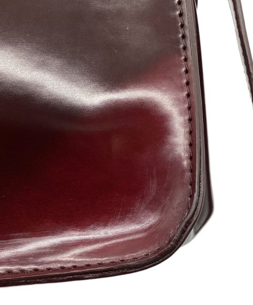 Dr.Martens（ドクターマーチン）Dr.Martens (ドクターマーチン) 11インチサッチェルバッグ　エナメル ブラウンの古着・服飾アイテム