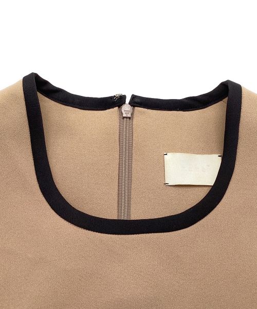 mame（マメ）mame (マメ) 袖フラワーレースワンピース　バイカラー　バックボタン　ひざ丈 ベージュ サイズ:2の古着・服飾アイテム