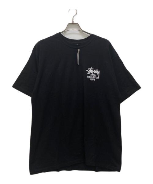 stussy（ステューシー）stussy (ステューシー) DOVER STREET MARKET (ドーバー ストリート マーケット) コラボロゴプリントTシャツ ブラック サイズ:XL 未使用品の古着・服飾アイテム