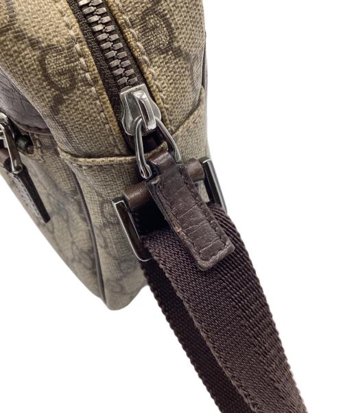 GUCCI（グッチ）GUCCI (グッチ) GGスプリーム ショルダーバッグ ベージュの古着・服飾アイテム