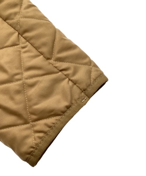 Barbour（バブアー）Barbour (バブアー) キルティングジャケット ESKDALE JACKET ベージュ サイズ:LARGEの古着・服飾アイテム