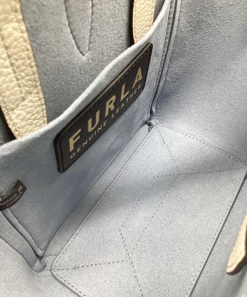 FURLA（フルラ）FURLA (フルラ) 2WAYショルダーバッグ ホワイトの古着・服飾アイテム