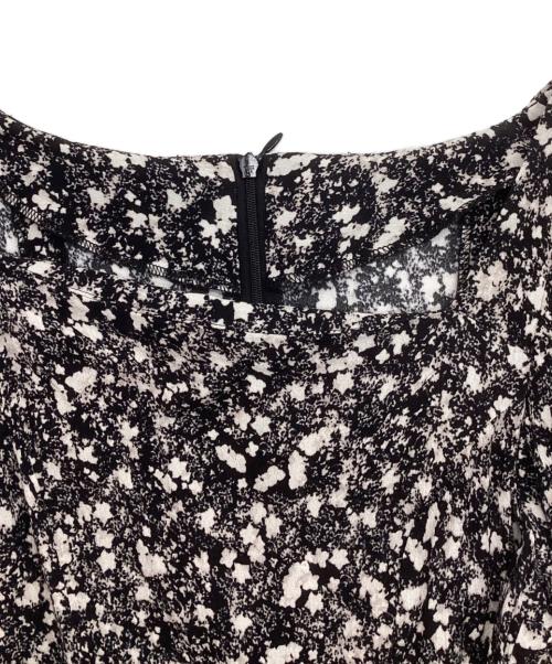 FRAY ID（フレイ アイディー）FRAY ID (フレイ アイディー) スクエアネックギャザータイトワンピース ブラックの古着・服飾アイテム