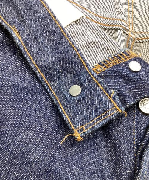 LEVI'S（リーバイス）LEVI'S (リーバイス) 66後期 501デニム ポケット裏チェーン スモールe 赤耳 ボタン裏刻印無し 70's 79年製 USA製 インディゴ サイズ:W31の古着・服飾アイテム