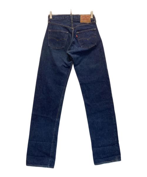 LEVI'S（リーバイス）LEVI'S (リーバイス) 501ヴィンテージデニム ボタン裏524 スモールe バックポケット裏チェーンステッチ 赤耳 80’s USA製 インディゴ サイズ:W29の古着・服飾アイテム