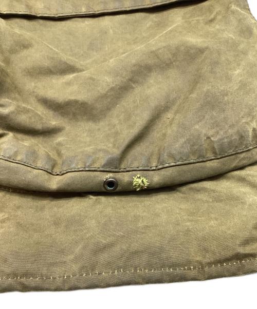 Barbour（バブアー）Barbour (バブアー) NORTHUMBRIA / ノーザンブリア オイルドコート 80's 2ワラントタグ イングランド製 カーキ サイズ:40/102cmの古着・服飾アイテム