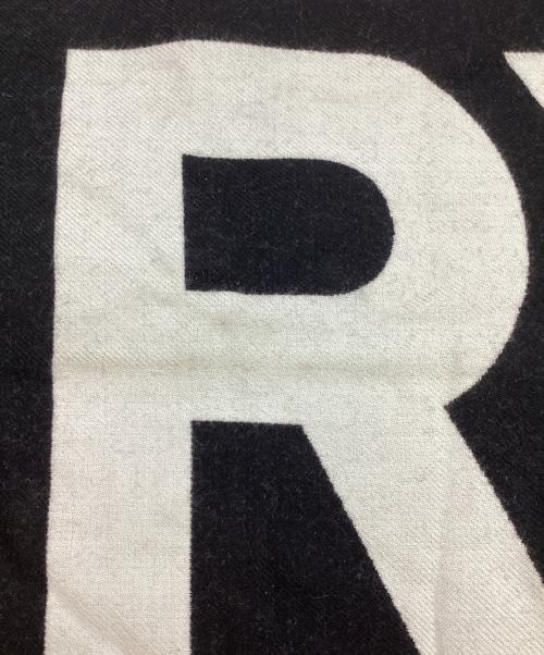 BURBERRY（バーバリー）BURBERRY (バーバリー) ウール リバーシブルロゴマフラー ブラック×ホワイトの古着・服飾アイテム