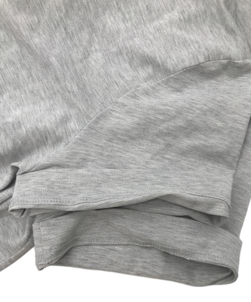 LACOSTE（ラコステ）LACOSTE (ラコステ) レギュラーフィット ムーブメントポロシャツ グレー サイズ:5の古着・服飾アイテム