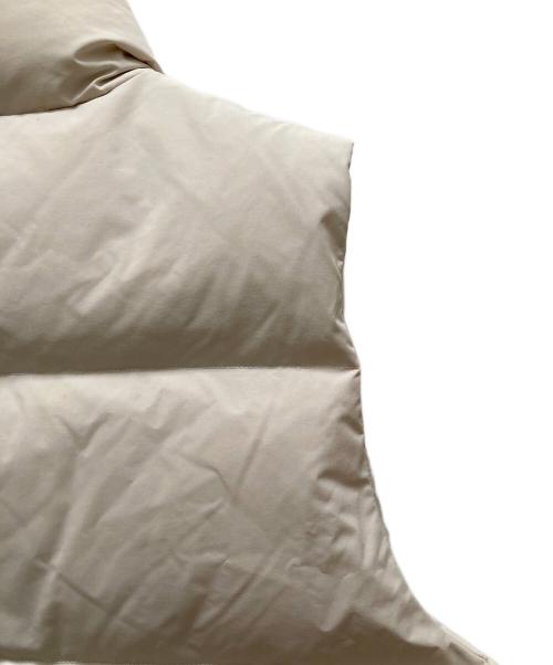DESCENTE ddd（デサントディーディーディー）DESCENTE ddd (デサントディーディーディー) IENA (イエナ) 別注 ダウンベスト ホワイト サイズ:Mの古着・服飾アイテム