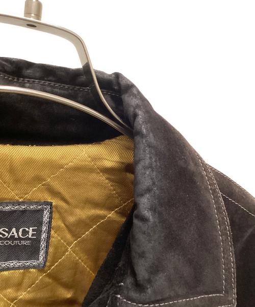 VERSACE JEANS COUTURE（ヴェルサーチ ジーンズクチュール）VERSACE JEANS COUTURE (ヴェルサーチ ジーンズクチュール) 中綿スウェードトラッカージャケット ブラック サイズ:36の古着・服飾アイテム