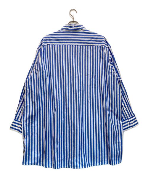 VIKTOR&ROLF（ヴィクター＆ロルフ）VIKTOR&ROLF (ヴィクター＆ロルフ) ラバーパッチオーバーサイズストライプシャツ ホワイト×ブルー サイズ:52の古着・服飾アイテム