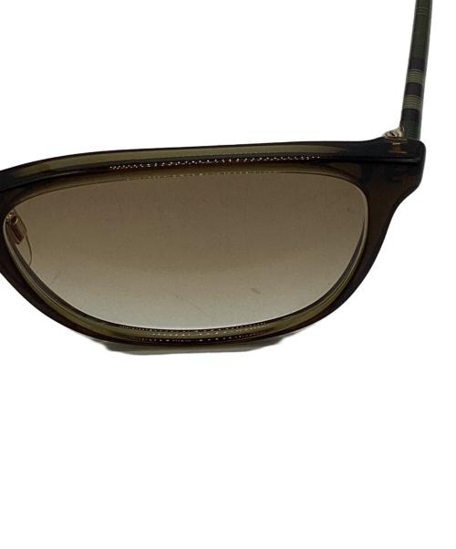 BURBERRY（バーバリー）BURBERRY (バーバリー) チェックテンプルサングラス グリーン サイズ:53□18-140の古着・服飾アイテム