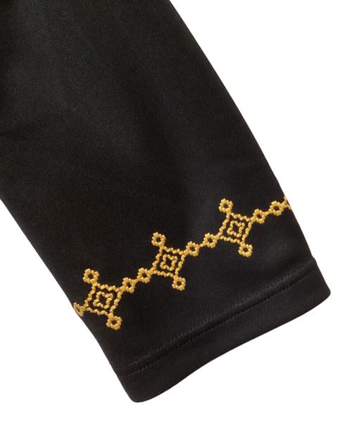 s'yte（サイト）s'yte (サイト) PE/SMOOTH JERSEY GEOMETRIC PATTERN EMBROIDERY VERTICAL TAPE LINE 2BS JACKET ブラック サイズ:3の古着・服飾アイテム