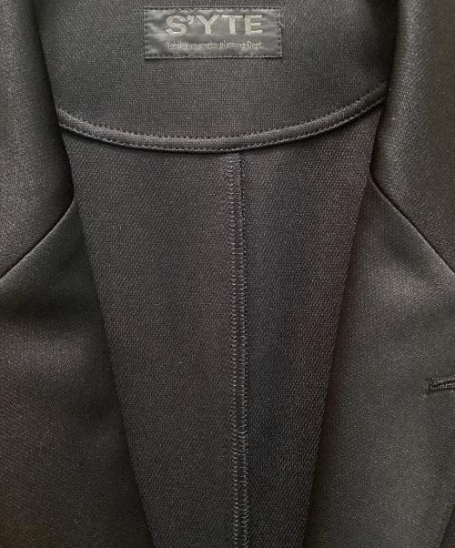 s'yte（サイト）s'yte (サイト) PE/SMOOTH JERSEY GEOMETRIC PATTERN EMBROIDERY VERTICAL TAPE LINE 2BS JACKET ブラック サイズ:3の古着・服飾アイテム