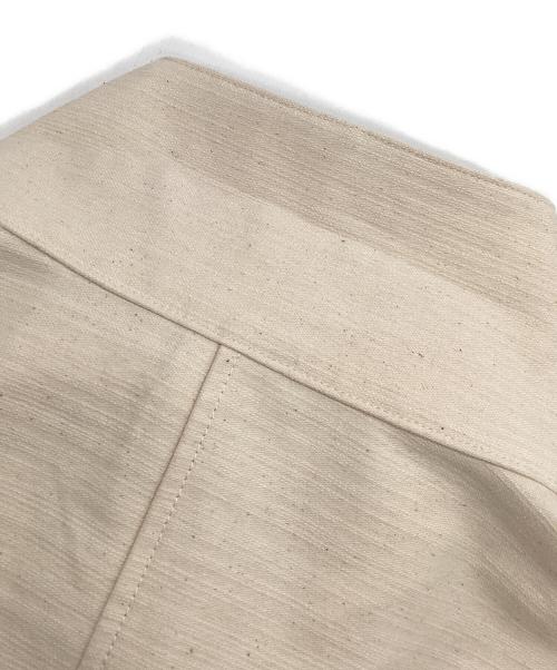 URBAN RESEARCH DOORS（アーバンリサーチドアーズ）URBAN RESEARCH DOORS (アーバンリサーチドアーズ) ミリタリースタンドカラージャケット アイボリー サイズ:Mの古着・服飾アイテム