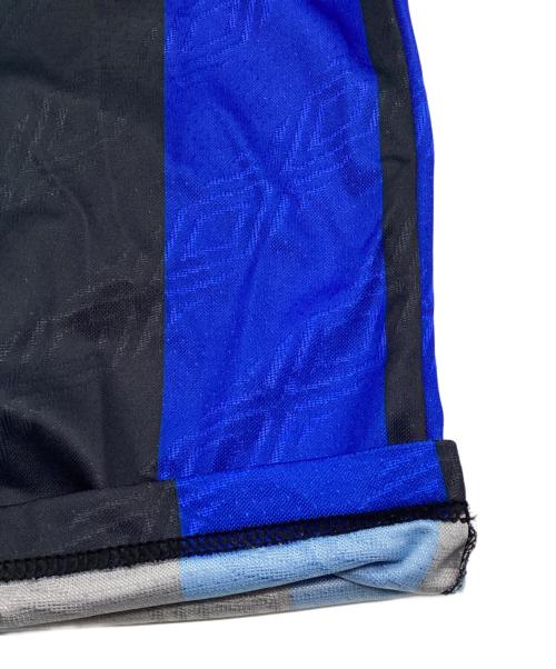 UMBRO（アンブロ）UMBRO (アンブロ) サッカーユニフォーム ブルー×ブラック サイズ:Mの古着・服飾アイテム