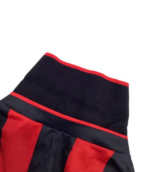 LOTTO（ロット）LOTTO (ロット) サッカーユニフォーム レッド×ブラック サイズ:Mの古着・服飾アイテム