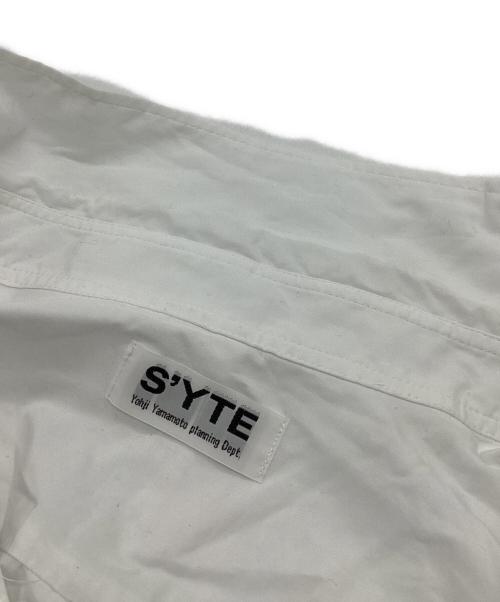 s'yte（サイト）s'yte (サイト) コットンブロードダブルポケットシャツ ホワイト サイズ:4の古着・服飾アイテム