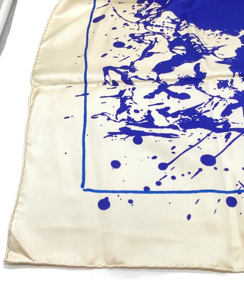 HERMES（エルメス）HERMES (エルメス) カレ90 Cheval surprise 思いがけない馬 ホワイト×ブルーの古着・服飾アイテム