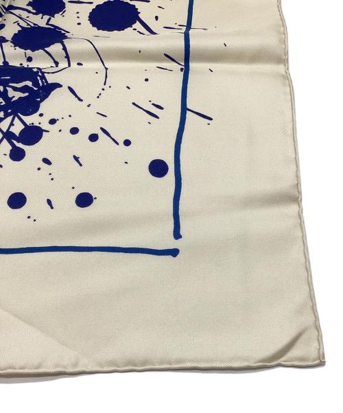 HERMES（エルメス）HERMES (エルメス) カレ90 Cheval surprise 思いがけない馬 ホワイト×ブルーの古着・服飾アイテム