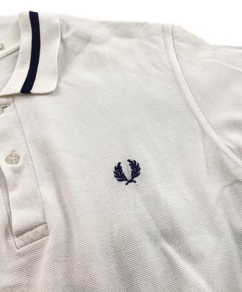 FRED PERRY（フレッドペリー）FRED PERRY (フレッドペリー) シングルティップラインポロシャツ ホワイト サイズ:40の古着・服飾アイテム