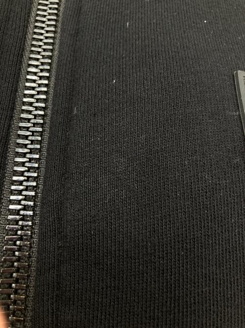 BURBERRY（バーバリー）BURBERRY (バーバリー) アームロゴチェック ジップパーカー ブラック サイズ:Sの古着・服飾アイテム