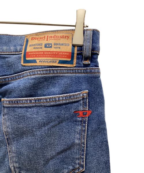 DIESEL（ディーゼル）DIESEL (ディーゼル) スリムジーンズ ブルー サイズ:W28の古着・服飾アイテム