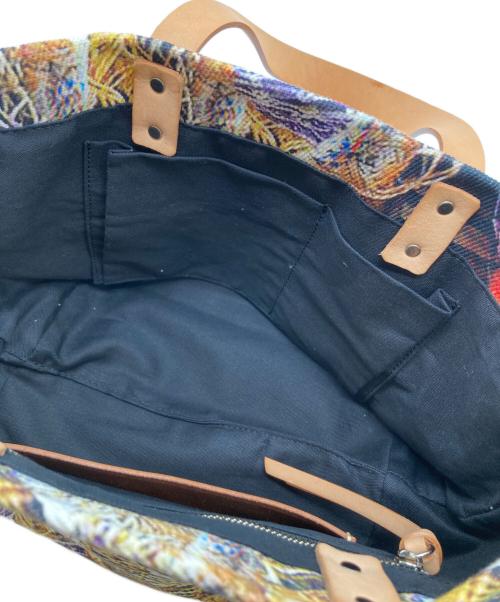 Vivienne Westwood（ヴィヴィアンウエストウッド）Vivienne Westwood (ヴィヴィアンウエストウッド) 芸術デザイントートバッグ マルチカラーの古着・服飾アイテム